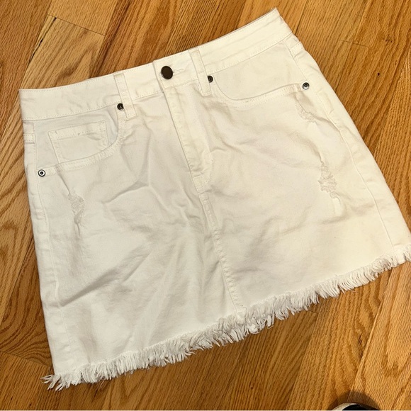 JBD White Denim Frayed Hem Mini Skirt - Picture 4 of 6